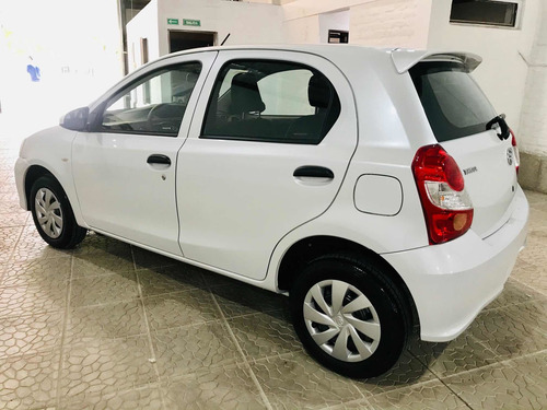 Toyota Etios 2021 1.5 X 6mt My19