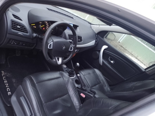 Imagem 4 de 14 de Renault Fluence 2012 2.0 Dynamique X-tronic Hi-flex 4p