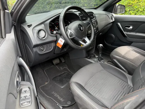 Renault Stepway 1.6 Intense Automática