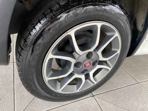 Imagem 4 de 15 de Fiat Uno 2014 1.4 Sporting Flex 5p