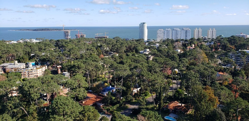 Imagen 8 de 9 de Apartamento En Venta De 3 Dormitorios C/ Cochera En Punta Del Este Maldonado