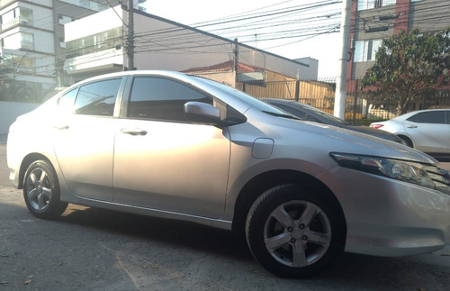 Honda City Sedan Dx Automático Flex 1.5 16v - Carro Prata