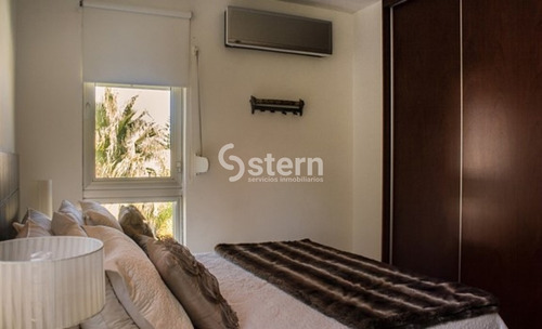 Venta Casa 6 Dormitorios, Playa Mansa, Punta Del Este- Ref: 1890