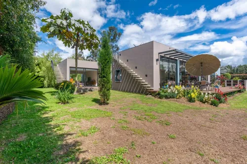 Casa En Venta En Canelon. Cod V5883