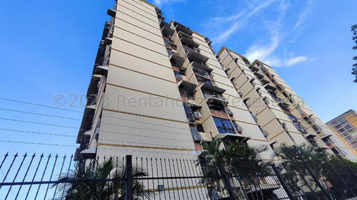 Moderno Apartamento En Venta San Jacinto Remodelado Piso Medio Vigilancia Privada Ascensores Pozo De Agua Estef 24-8559