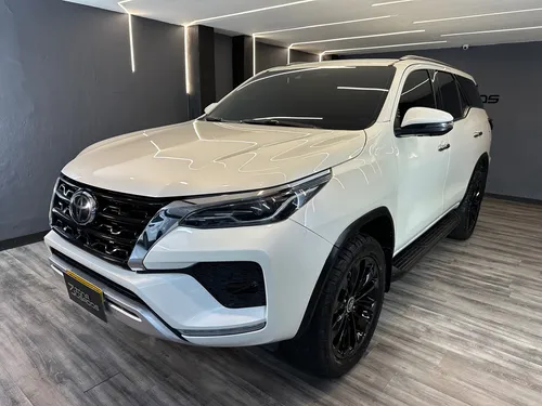 Toyota Fortuner 2.4 Street At 7As
