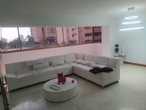 Dg Vende Amplio Apartamento Ubicacion Privilegiada En La 72 Maracaibo