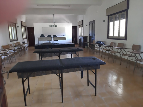Imagen 12 de 22 de Excelente Edificio, Ideal Colegio, Universidad O Similar. Excelente Ubicacion Centrica Dentro Del Radio Urbano De Bella Vista, Con Buen Acceso Con Todos Los Medios De Transporte