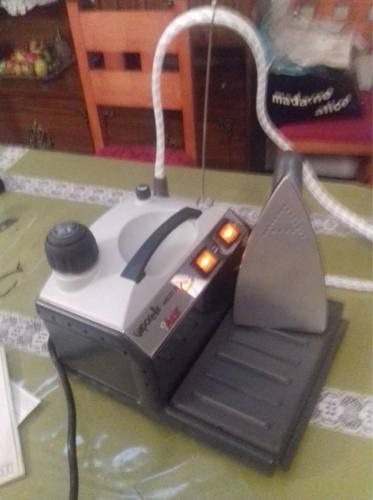 Estación de planchado a vapor Polti 4500R Vaporella