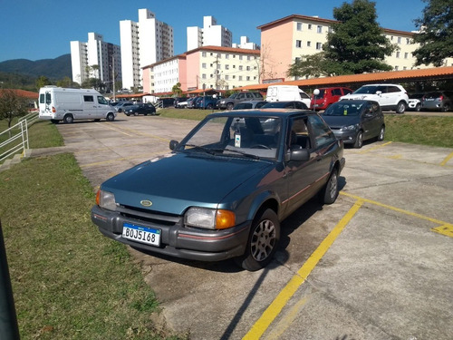 Imagem 4 de 7 de Escort Hobby 1.6 Alcool