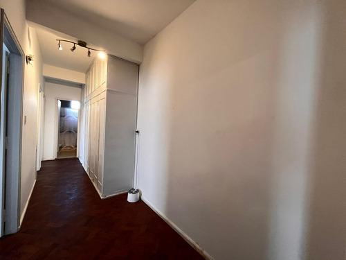 Venta - Departamento De Tres Dormitorios Con Balcón En Centro Río, Rosario