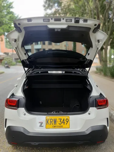 Citroën C4 Cactus 1.6 Shine Turbo Aut