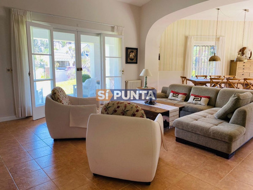Imagen 6 de 20 de En El Corazon De La Mansa , Espectcular Residencia