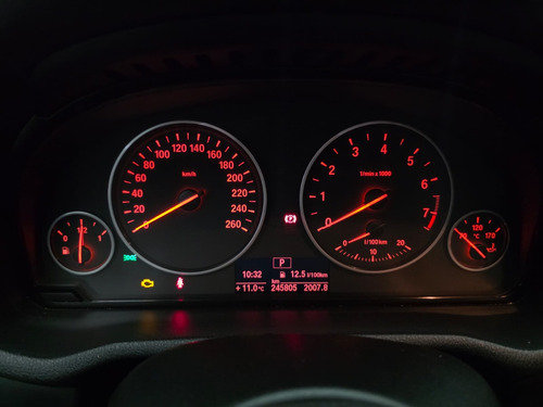 BMW X3 2.0L XDRIVE AT