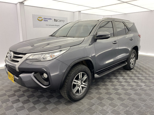 Toyota Fortuner 2.7