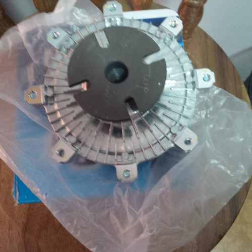 Fan Clutch Mazda B2600 Y Bt50