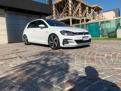 Volkswagen Golf 2018 2.0 Gti Tsi App Connect
