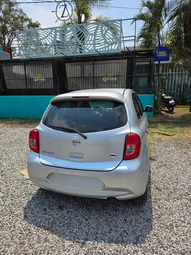Nissan March 1.6 Advance Mt