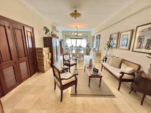Apartamento Con L/b En Piantini
