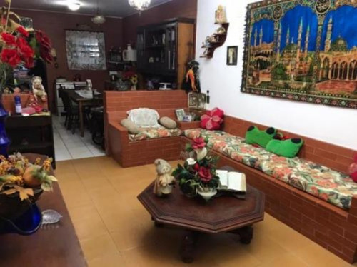 Imagem 15 de 25 de Casa No Jardim Coronel, Em Itanhaém, Litoral Sul De São Paulo, Ficando Lado Serra À 5.000 Metros Da Rodovia, Em Rua Asfaltada, À 50 Metros Do Rio. Possui Vaga Para 04 Automóveis.