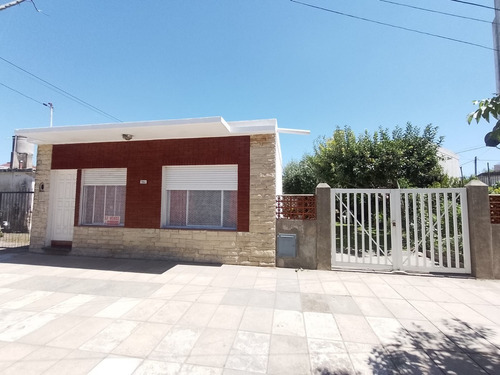 Venta Casa En San Clemente Del Tuyu, Muy Cuidada