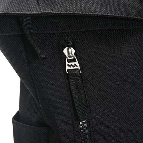 Mochila Wanderlust Roll Top Urbana Air Mesh Con Gancho Color Negro Diseño De La Tela Liso