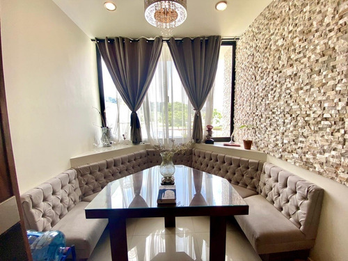 Imagen 4 de 19 de Casa En Venta En Los Robles Residencial Zapopan
