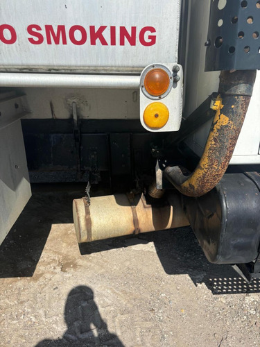 Pipa Combustible 4x2 International 4900 Año 1991