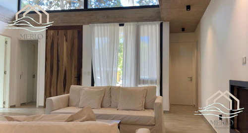Casa En Costa Esmeralda