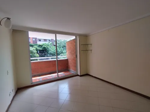 Apartamento En Arriendo En Calasanz. Cod A17347