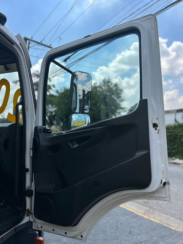 Mb 2426 Truck Caçamba Fachinni 12 Mts
