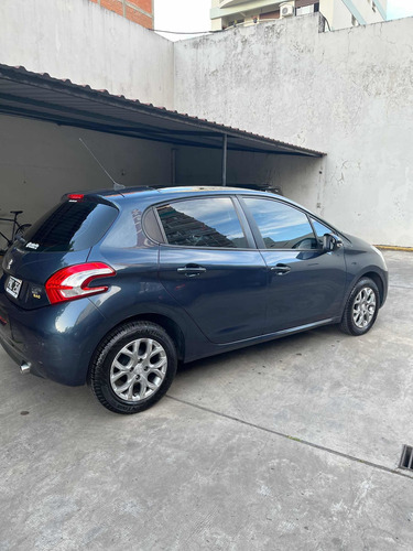 Imagen 2 de 10 de Peugeot 208 2016 1.6 Allure Nav Tiptronic