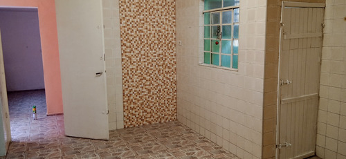 Casa Terrea De Esquina Com Salão Comercial Otima Localização