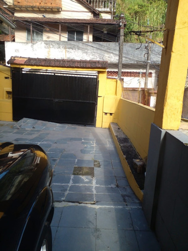 Casa 2 Qts Próximo A Praça Pasteur