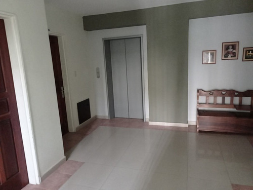 Imagen 10 de 14 de Yoligar Useche - Vende Apartamento En El Trigal Norte