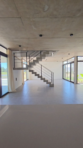 Casa En Country Terravista General Rodriguez