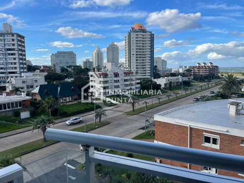 Imagen 12 de 30 de Venta Apto De 2 Dormitorios+ Dependencia En Forest Tower