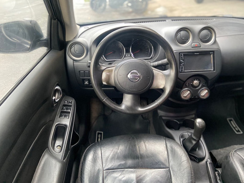 Imagem 5 de 9 de Nissan Versa Sl 2012/2013