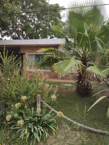 Vendo Linda Casa En Las Toscas A 10 Cuadras De La Playa!!!!!