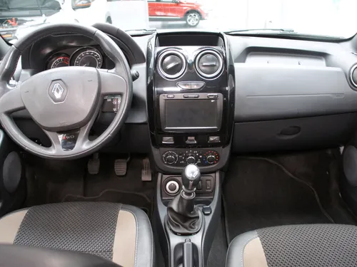 Renault Duster DYNAMIQUE MT 4X4