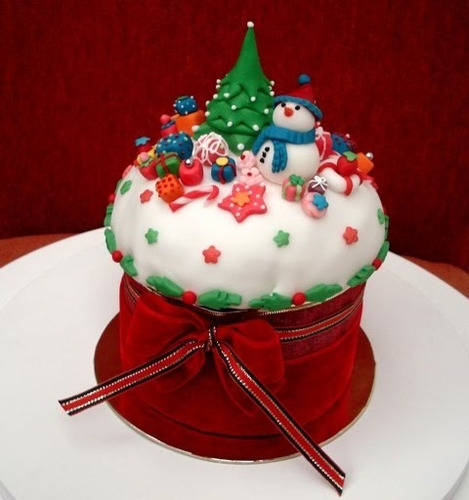 Imagem 9 de 10 de Panetone Ou Chocottone Trufado E Decorado 500g