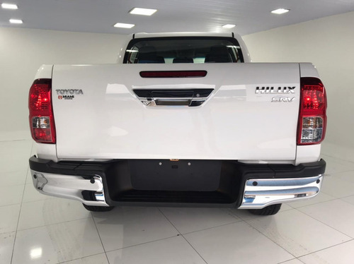 Imagem 4 de 14 de Toyota Hilux Cd Srv 4x4