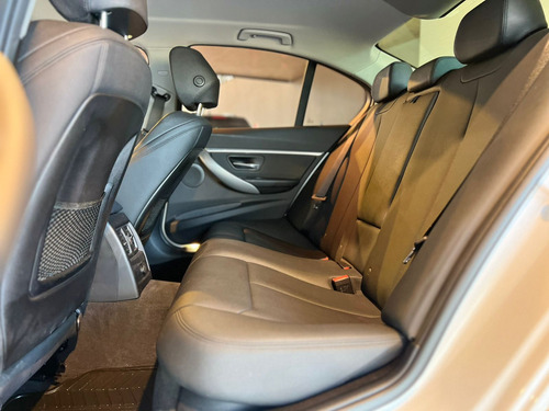 BMW Serie 3 3.0 330i Sedan Sport Line 252cv