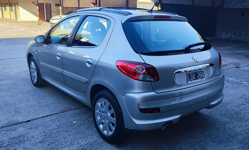 Peugeot 207 1.6 Feline 106cv Tiptronic