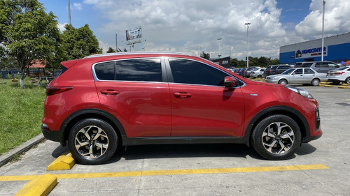 Imagen 11 de 25 de Kia Sportage Hibrida