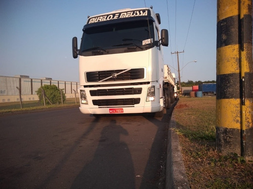 Imagem 8 de 10 de Volvo Fh