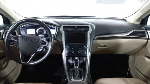 Ford Fusion 2.5 SE I4 NAV ADVANCE AT