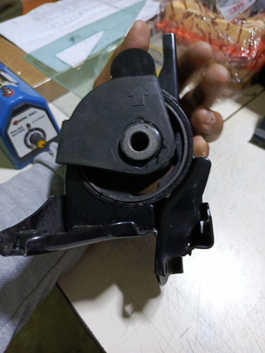 Base Motor Caja Soporte Izquierdo Hyundai Elantra 1.6 2.0