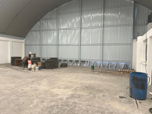 Renta De Bodega Con Oficinas Cerca De La Central De Abastos Cdmx