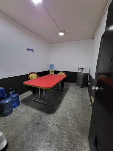 Imagen 9 de 30 de Se Vende Galpón De 1683 Mtr2 En Av. Los Aviadores Barrio San Luis 04243297055